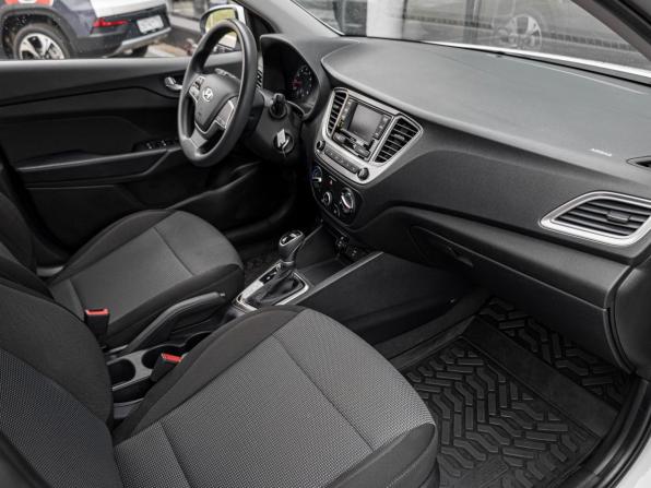 Hyundai Solaris II Рестайлинг с пробегом 2021 года, цена 1 511 861 рубль, 99404 км, седан, Автокод Объявления