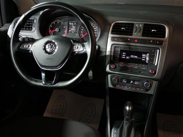 Volkswagen Polo V Рестайлинг с пробегом 2019 года, цена 1 300 000 рублей, 139620 км, седан, Автокод Объявления