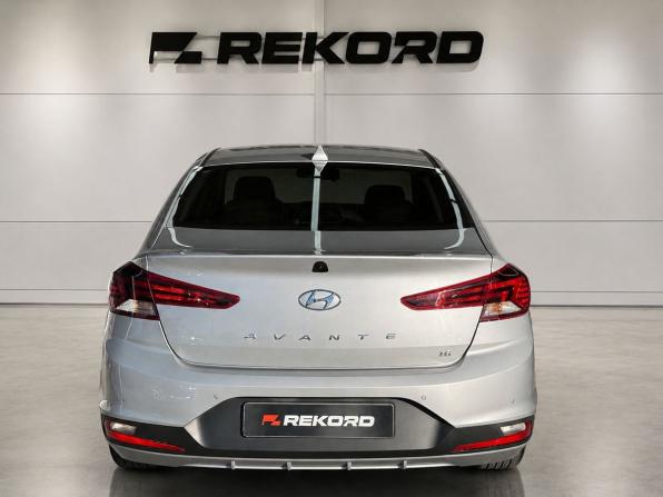 Hyundai Avante VI Рестайлинг с пробегом 2020 года, цена 1 679 000 рублей, 102385 км, седан, Автокод Объявления