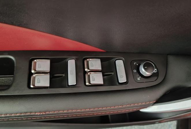 Geely Coolray I с пробегом 2022 года, цена 1 685 000 рублей, 54116 км, внедорожник, Автокод Объявления