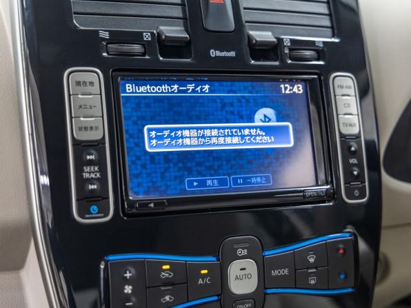 Nissan Leaf I (ZE0/AZE0) с пробегом 2011 года, цена 523 000 рублей, 157212 км, хэтчбек, Автокод Объявления