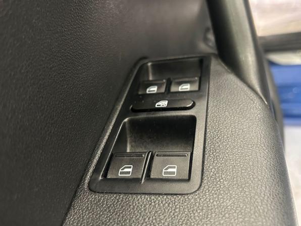 Volkswagen Polo V Рестайлинг с пробегом 2018 года, цена 1 149 000 рублей, 172224 км, седан, Автокод Объявления
