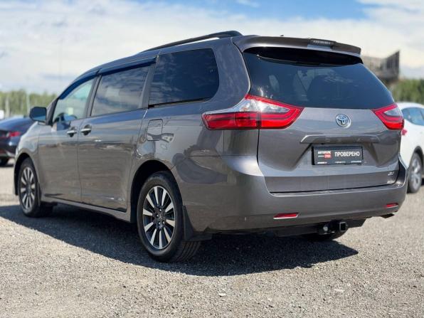 Toyota Sienna III Рестайлинг 2 с пробегом 2019 года, цена 3 500 000 рублей, 95000 км, минивэн, Автокод Объявления
