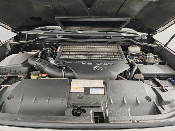 Toyota Land Cruiser 200 Series Рестайлинг 2 с пробегом 2015 года, цена 3 830 000 рублей, 382361 км, внедорожник, Автокод Объявления