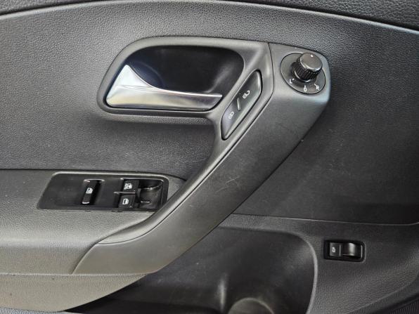 Volkswagen Polo V с пробегом 2012 года, цена 690 000 рублей, 182838 км, седан, Автокод Объявления