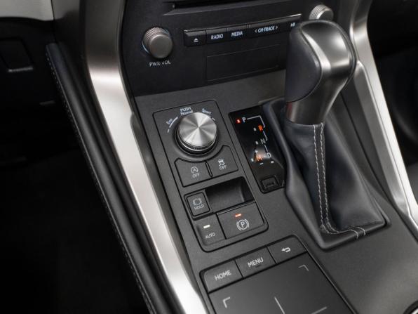 Lexus NX I Рестайлинг с пробегом 2020 года, цена 3 990 000 рублей, 28104 км, внедорожник, Автокод Объявления