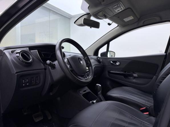 Renault Kaptur I с пробегом 2018 года, цена 1 499 000 рублей, 141000 км, внедорожник, Автокод Объявления