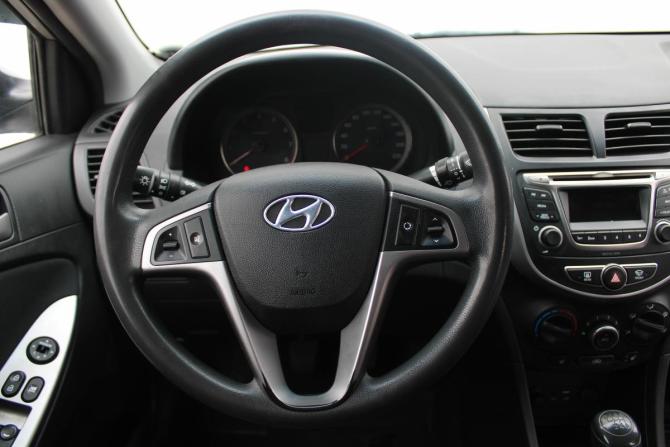 Hyundai Solaris I Рестайлинг с пробегом 2015 года, цена 810 000 рублей, 109000 км, седан, Автокод Объявления