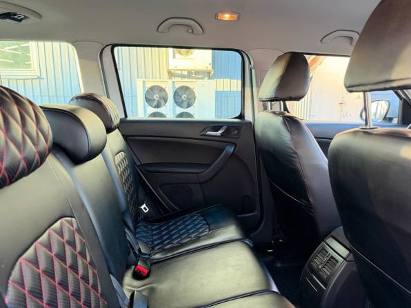 Skoda Yeti I Рестайлинг с пробегом 2014 года, цена 1 055 000 рублей, 237000 км, внедорожник, Автокод Объявления