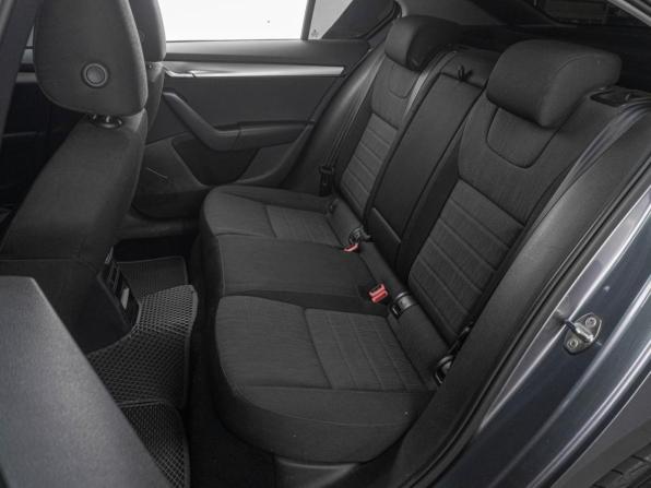 Skoda Octavia III (A7) с пробегом 2015 года, цена 1 399 000 рублей, 212637 км, лифтбек, Автокод Объявления