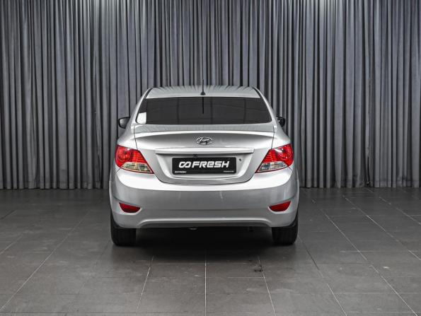 Hyundai Solaris I с пробегом 2013 года, цена 784 000 рублей, 181224 км, седан, Автокод Объявления