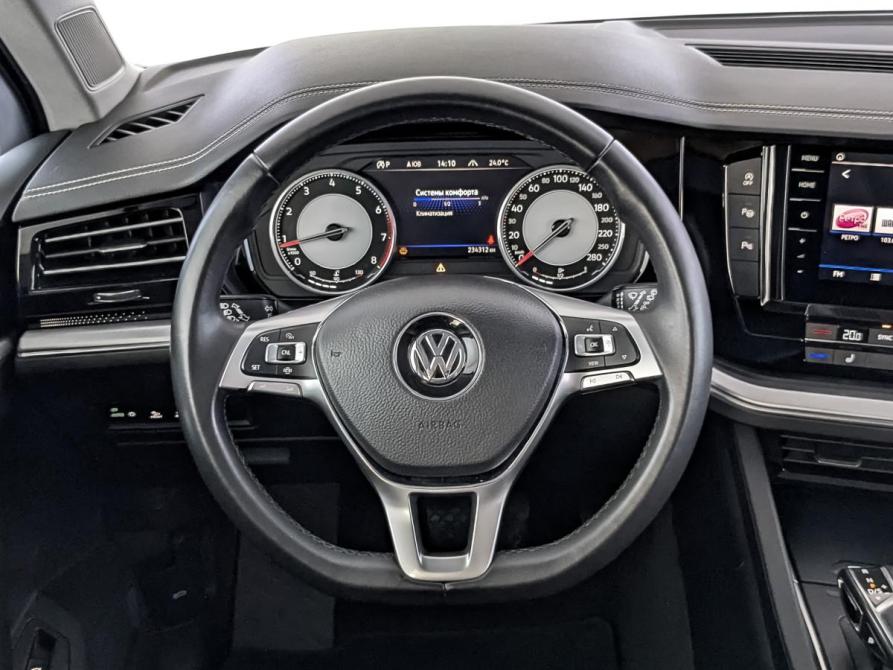 Volkswagen Touareg III Москва  - изображение 21