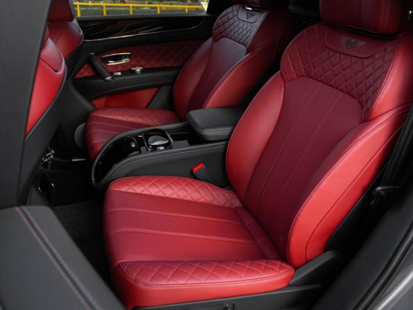 Bentley Bentayga I с пробегом 2016 года, цена 13 000 000 рублей, 49032 км, внедорожник, Автокод Объявления