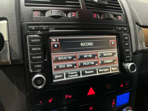 Volkswagen Touareg I Рестайлинг с пробегом 2008 года, цена 1 150 000 рублей, 302538 км, внедорожник, Автокод Объявления