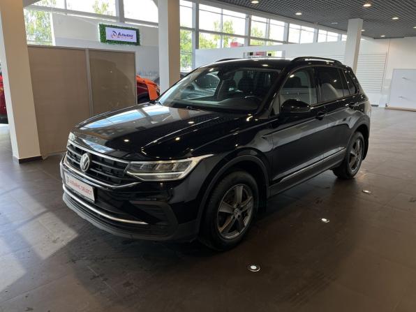 Volkswagen Tiguan II Рестайлинг с пробегом 2021 года, цена 2 445 000 рублей, 166321 км, внедорожник, Автокод Объявления