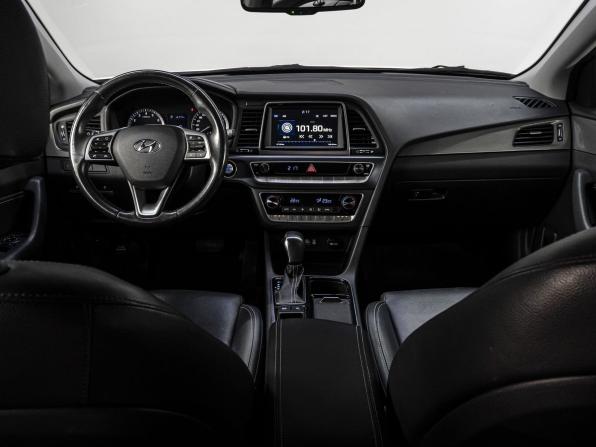 Hyundai Sonata VII (LF) Рестайлинг с пробегом 2019 года, цена 2 049 000 рублей, 71697 км, седан, Автокод Объявления