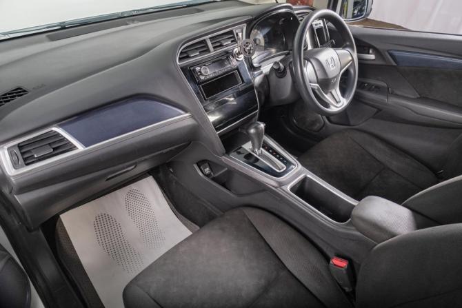 Honda Shuttle II с пробегом 2016 года, цена 1 329 000 рублей, 185000 км, универсал, Автокод Объявления