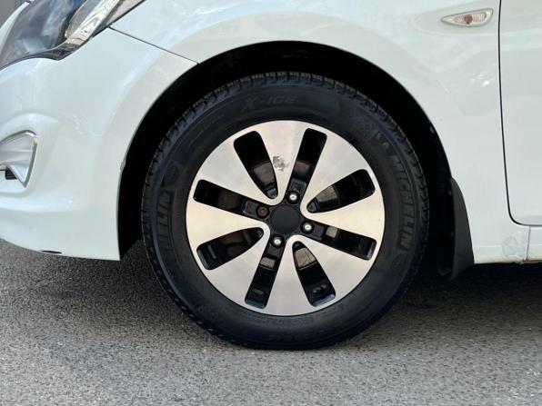 Hyundai Solaris I Рестайлинг с пробегом 2016 года, цена 699 000 рублей, 172954 км, седан, Автокод Объявления