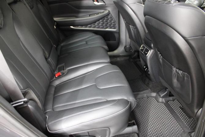 Hyundai Santa Fe IV Рестайлинг с пробегом 2021 года, цена 3 135 000 рублей, 106418 км, внедорожник, Автокод Объявления