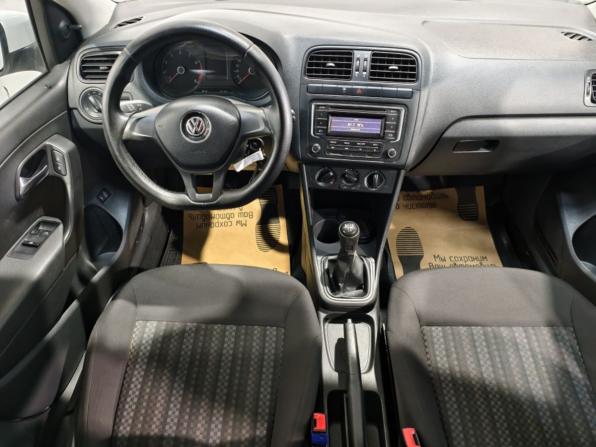 Volkswagen Polo V Рестайлинг с пробегом 2017 года, цена 848 000 рублей, 176515 км, седан, Автокод Объявления