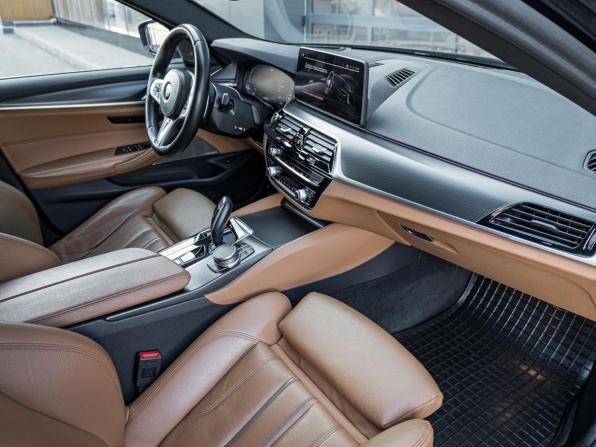BMW 5 серии VII (G30/G31/G38) Рестайлинг с пробегом 2020 года, цена 4 290 000 рублей, 133500 км, седан, Автокод Объявления