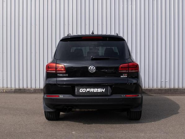 Volkswagen Tiguan I Рестайлинг с пробегом 2015 года, цена 1 349 000 рублей, 190043 км, внедорожник, Автокод Объявления