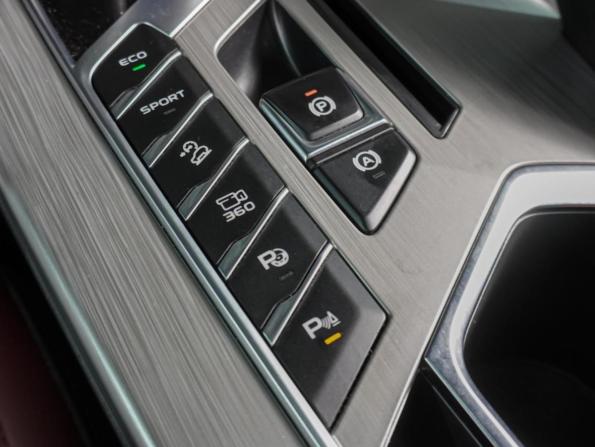 Geely Coolray I с пробегом 2020 года, цена 1 699 000 рублей, 42601 км, внедорожник, Автокод Объявления