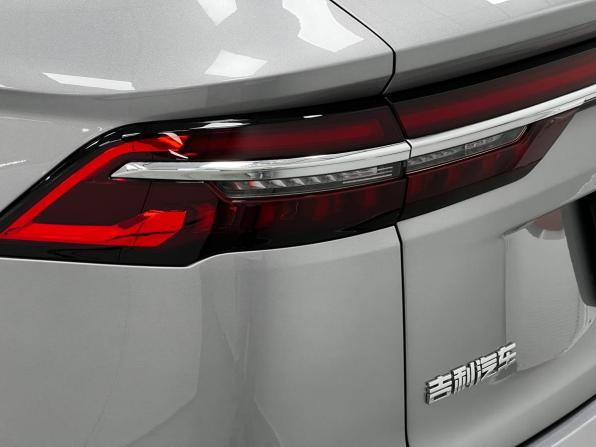 Geely Monjaro I Рестайлинг 2 с пробегом 2025 года, цена 3 900 000 рублей, 2800 км, внедорожник, Автокод Объявления
