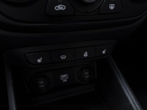 Hyundai Solaris II с пробегом 2019 года, цена 1 295 000 рублей, 181440 км, седан, Автокод Объявления
