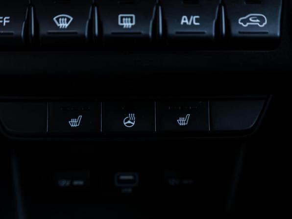 Kia Sportage IV Рестайлинг с пробегом 2019 года, цена 1 998 000 рублей, 204469 км, внедорожник, Автокод Объявления
