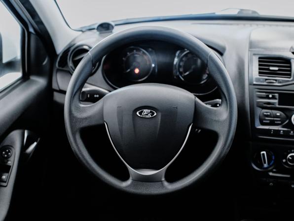 Lada (ВАЗ) Granta I Рестайлинг с пробегом 2023 года, цена 902 000 рублей, 13000 км, седан, Автокод Объявления