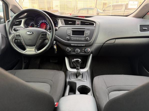 Kia Ceed II Рестайлинг с пробегом 2016 года, цена 1 050 000 рублей, 211000 км, хэтчбек, Автокод Объявления