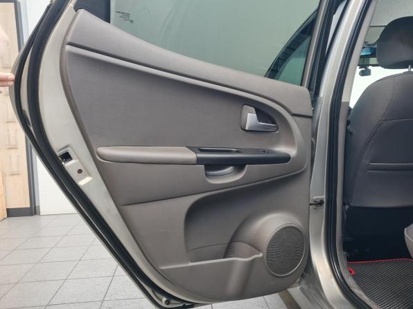 Kia Venga I с пробегом 2011 года, цена 895 000 рублей, 158270 км, минивэн, Автокод Объявления