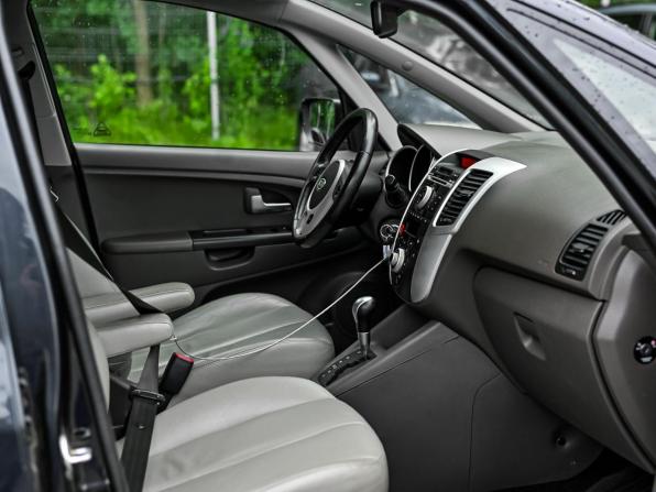 Kia Venga I с пробегом 2012 года, цена 650 000 рублей, 233535 км, минивэн, Автокод Объявления