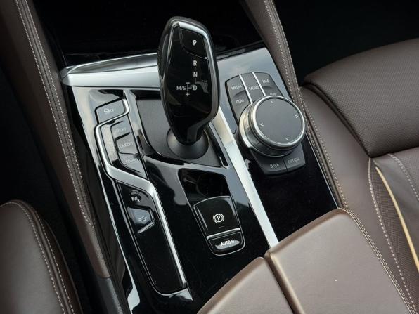 BMW 5 серии VII (G30/G31/G38) Рестайлинг с пробегом 2021 года, цена 8 300 000 рублей, 28049 км, седан, Автокод Объявления