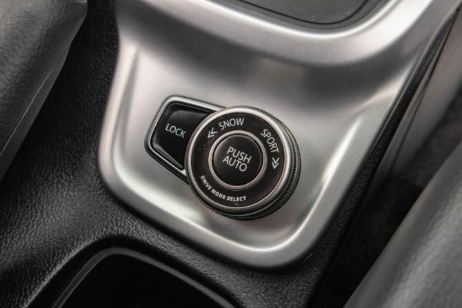 Suzuki Escudo IV с пробегом 2015 года, цена 2 049 000 рублей, 93000 км, внедорожник, Автокод Объявления