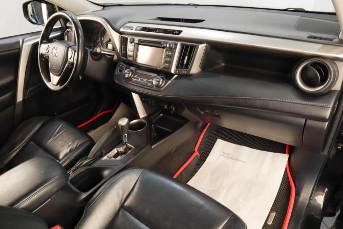 Toyota RAV4 IV (XA40) с пробегом 2012 года, цена 1 919 000 рублей, 274000 км, внедорожник, Автокод Объявления