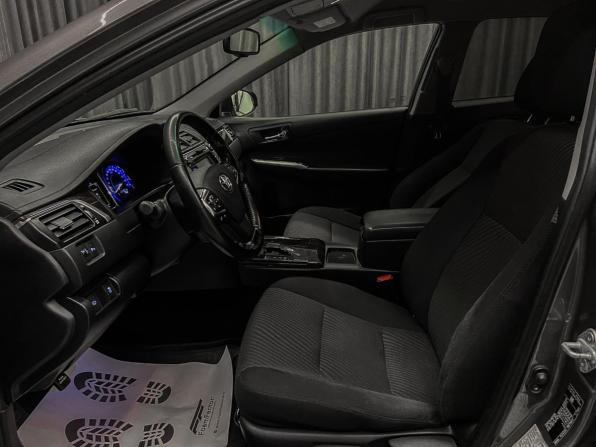 Toyota Camry VII (XV50) Рестайлинг с пробегом 2015 года, цена 1 590 000 рублей, 177000 км, седан, Автокод Объявления