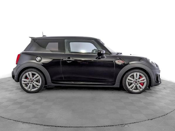 Mini Hatch III (F55/F56) Рестайлинг с пробегом 2020 года, цена 2 995 000 рублей, 69668 км, хэтчбек, Автокод Объявления