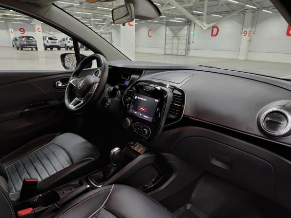 Renault Kaptur I Рестайлинг с пробегом 2020 года, цена 1 565 000 рублей, 93330 км, внедорожник, Автокод Объявления