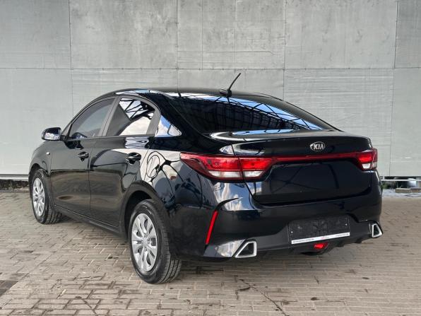 Kia Rio IV Рестайлинг с пробегом 2021 года, цена 1 695 000 рублей, 45629 км, седан, Автокод Объявления