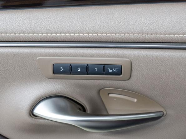 Lexus ES VII с пробегом 2019 года, цена 3 799 000 рублей, 146125 км, седан, Автокод Объявления