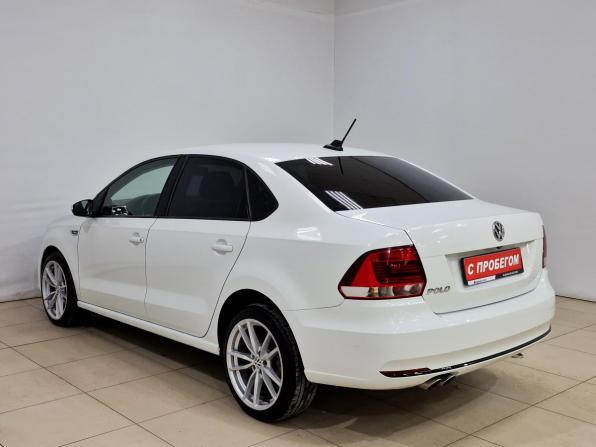 Volkswagen Polo V Рестайлинг с пробегом 2018 года, цена 1 030 000 рублей, 214004 км, седан, Автокод Объявления