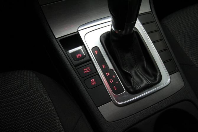 Volkswagen Passat B7 с пробегом 2011 года, цена 920 000 рублей, 260000 км, седан, Автокод Объявления