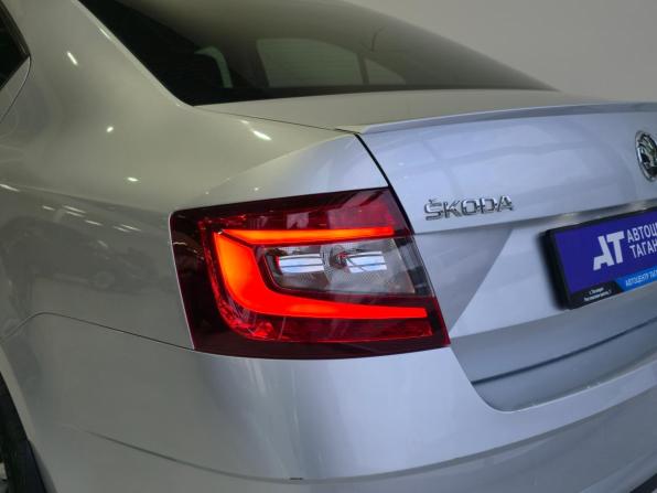 Skoda Octavia III (A7) Рестайлинг с пробегом 2017 года, цена 1 920 000 рублей, 127000 км, лифтбек, Автокод Объявления
