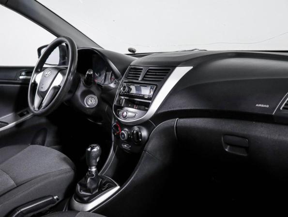 Hyundai Solaris I с пробегом 2012 года, цена 670 000 рублей, 177203 км, хэтчбек, Автокод Объявления