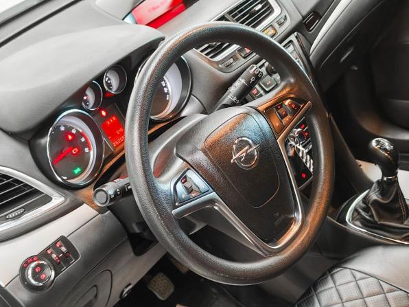 Opel Mokka I с пробегом 2014 года, цена 680 300 рублей, 262610 км, внедорожник, Автокод Объявления