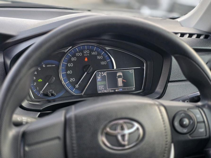 Toyota Corolla XI (E160 E170 E180) Рестайлинг 1 Новосибирск  - изображение 17