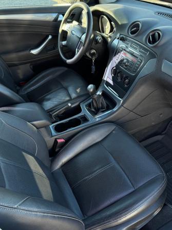 Ford Mondeo IV Рестайлинг с пробегом 2011 года, цена 650 000 рублей, 261138 км, седан, Автокод Объявления
