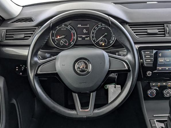 Skoda Superb III с пробегом 2019 года, цена 2 450 000 рублей, 30512 км, лифтбек, Автокод Объявления